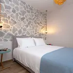 아파트 Rapanos