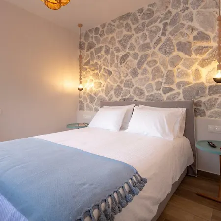 拉帕诺斯公寓 * 帕莱欧卡斯提撒