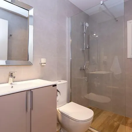 Rapanos Apartmán *